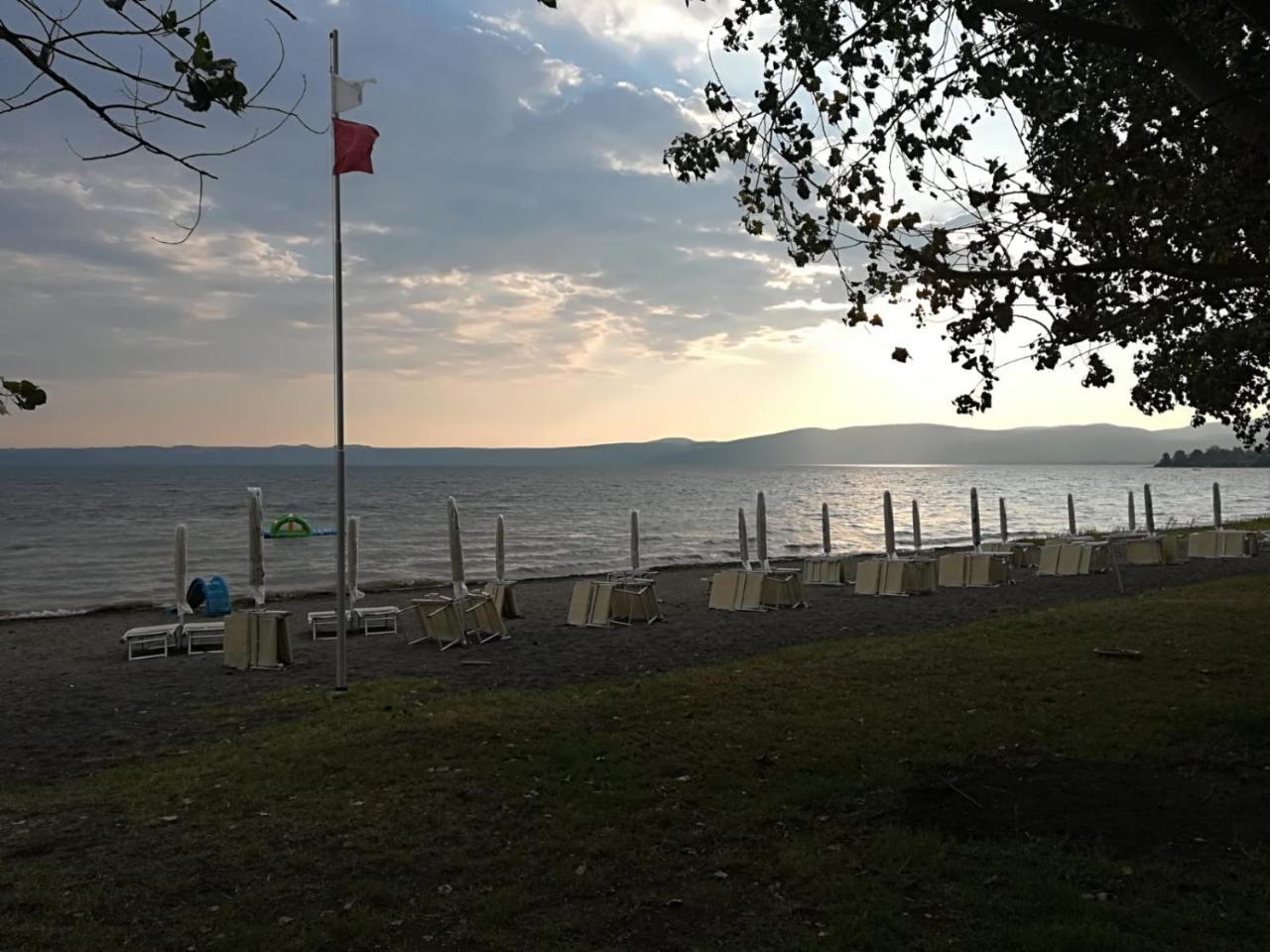 Camping Smeraldo Тревиньяно-Романо Экстерьер фото